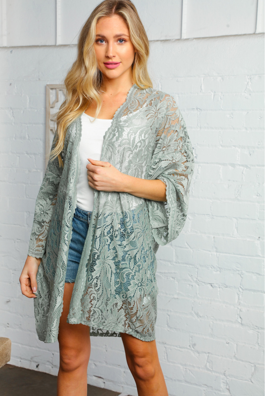 Three Quarter Sleeve Mint Lace Kimono